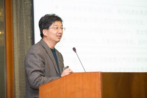 说明: G:\00J晶晶J00\2017年\2017-12-17至19 2017人居环境西安论坛暨气候适应性建筑与人居环境研究中心成立\05 新闻稿\2500H\10 bet3365info教授顾兆林.jpg